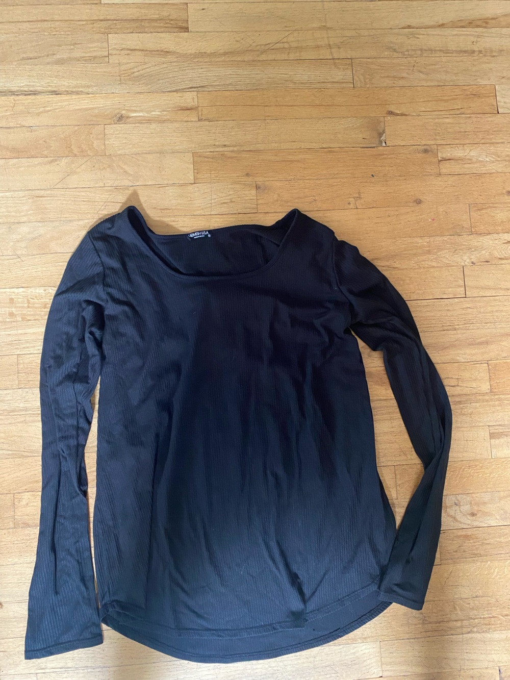 Heimish USA size 2x top. Black ribbed long sleeves.